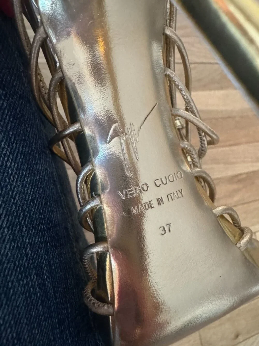 Gold Giuseppe Zanotti Roman style Stilettos - Picture 5 of 8